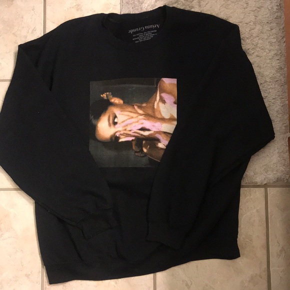 Ariana Grande Tops - Ariana Grande Sweatshirt